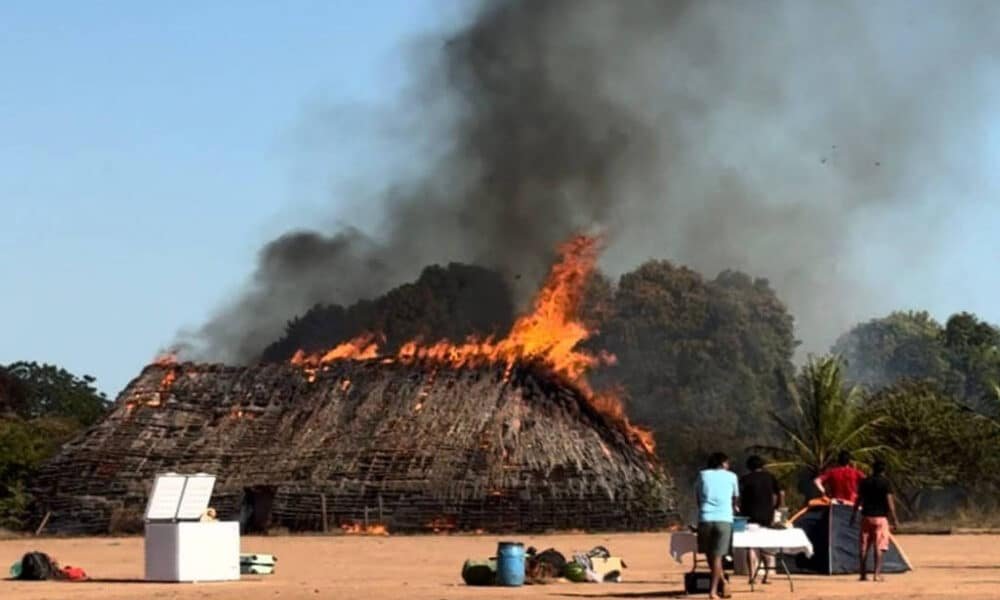 queimadas, incêndios, comunidades, tribos, fumaça, poluição;