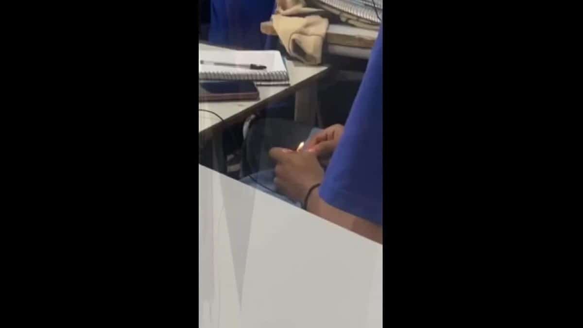estudante, colega, vítima;