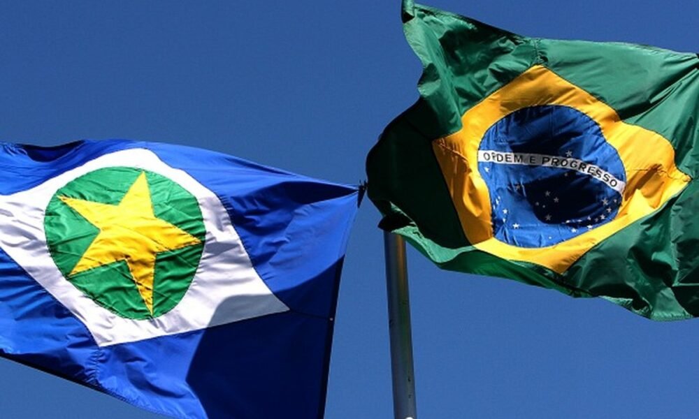 denominações, designações, apelidos;