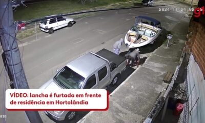 embarcação, barco;
