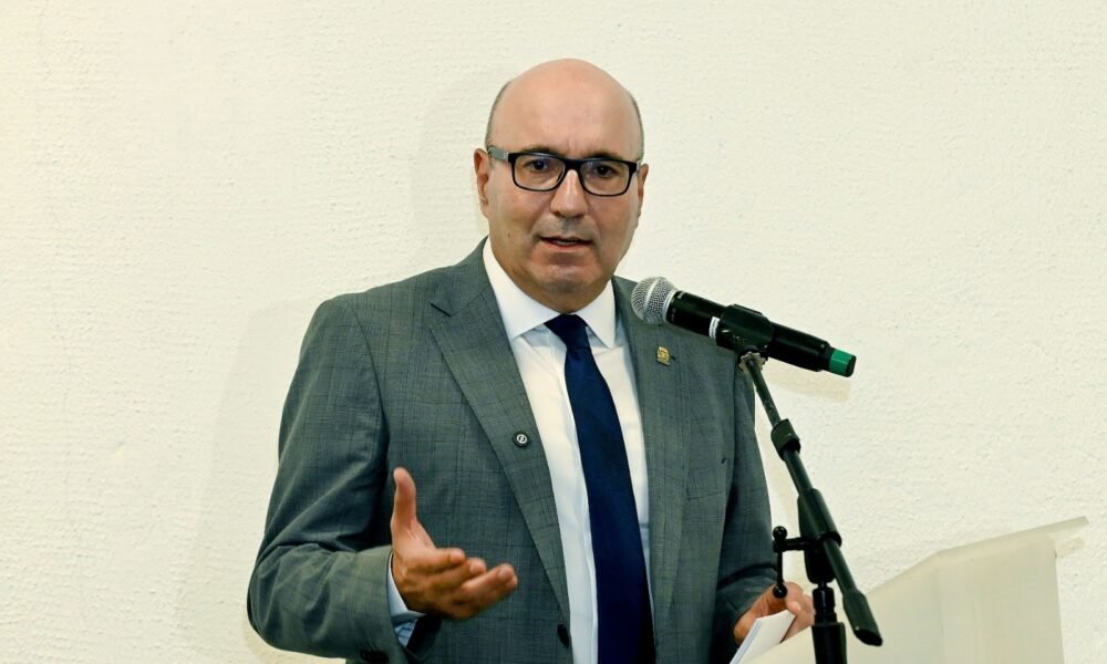 Governador, Administrador, Chefe do Executivo;