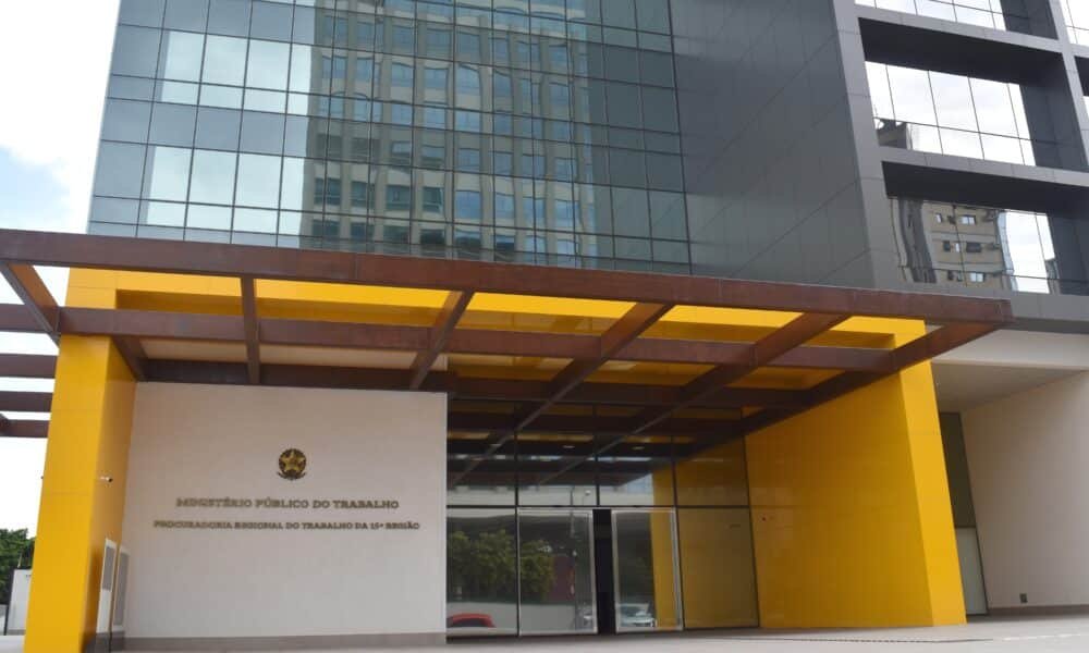 Tribunal, Corte, Magistratura;
